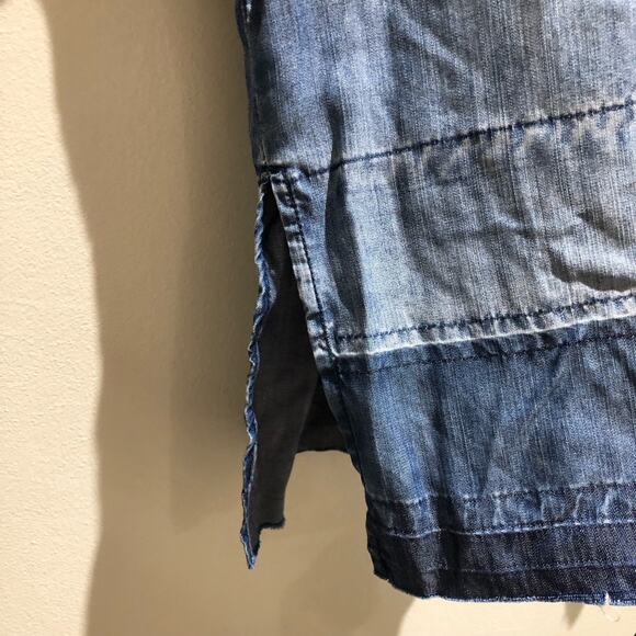 Rails Shirt Women's XS Courtney Chambray Button Down Raw Released Hem Blue - Picture 6 of 10